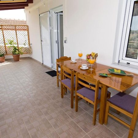 Loulos Aoria Traditional House With Stuning Mountain View מראה חיצוני תמונה