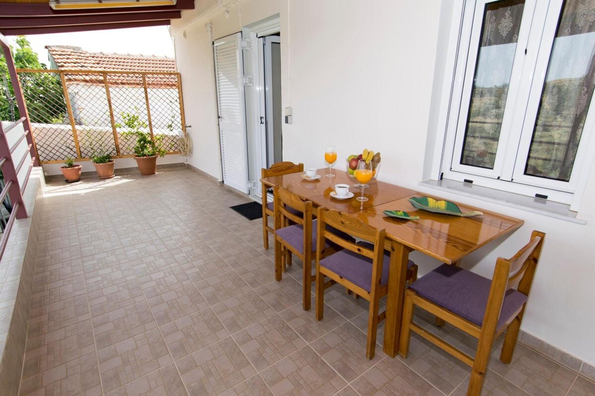 Loulos Aoria Traditional House With Stuning Mountain View מראה חיצוני תמונה