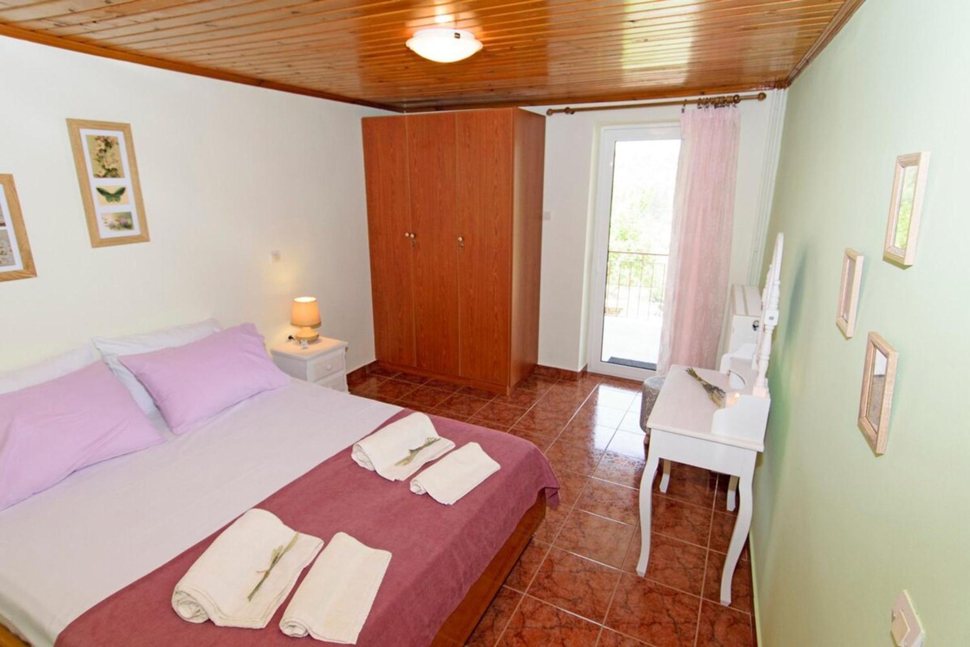 Loulos Aoria Traditional House With Stuning Mountain View מראה חיצוני תמונה