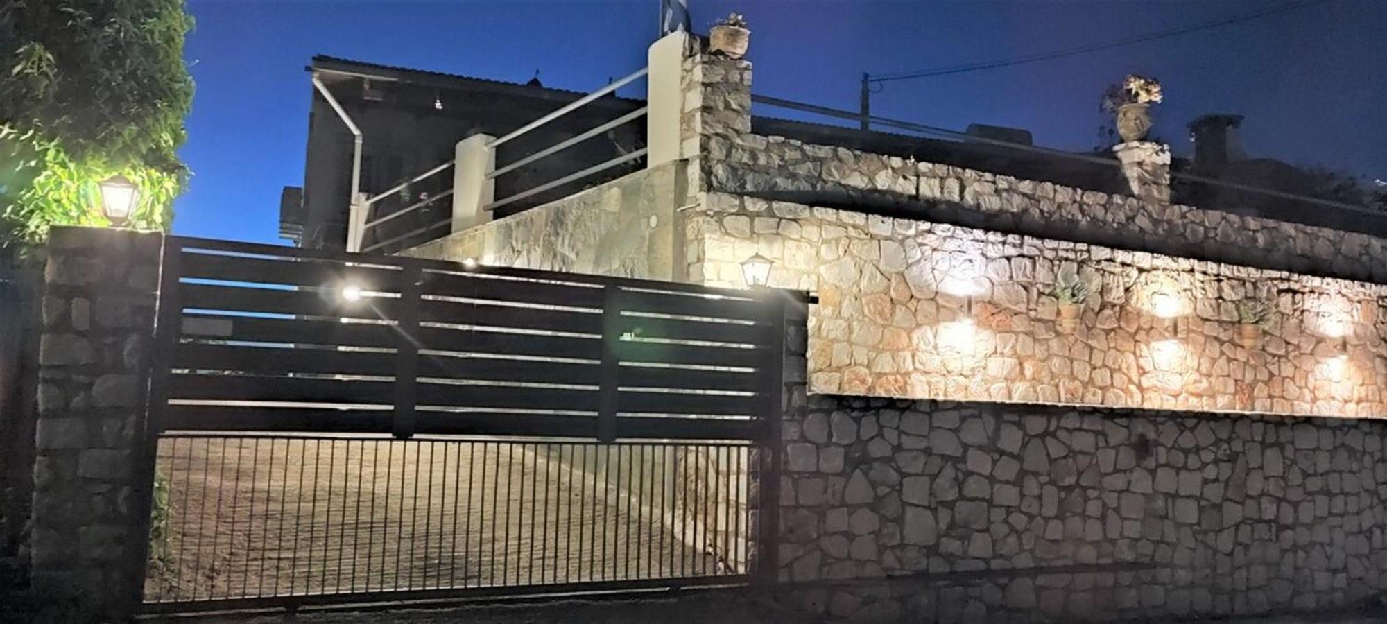 Loulos Aoria Traditional House With Stuning Mountain View מראה חיצוני תמונה