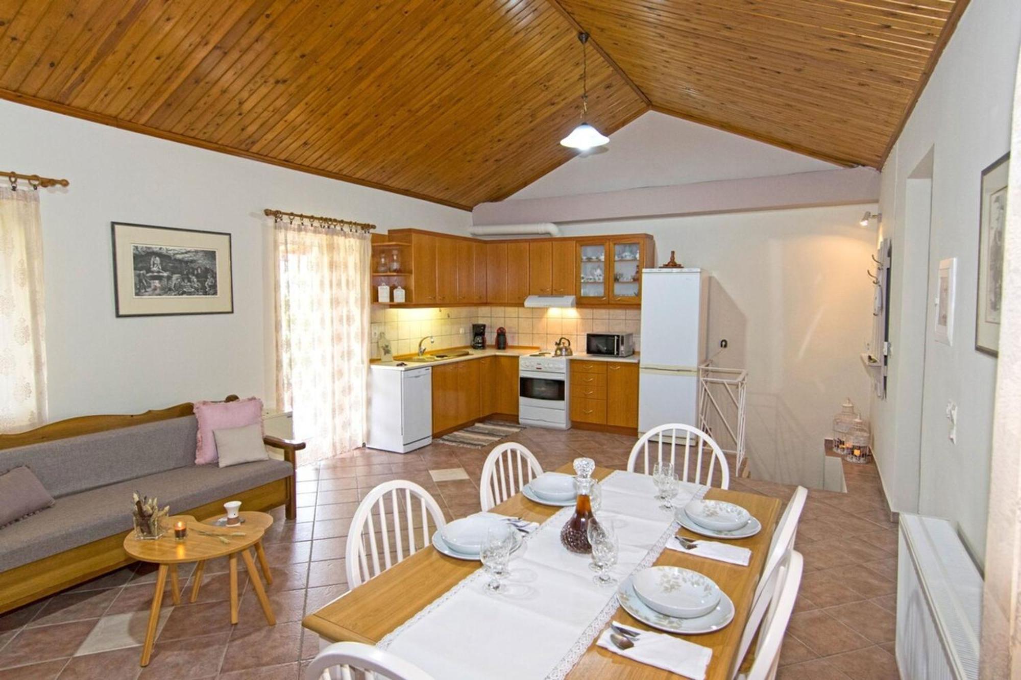 Loulos Aoria Traditional House With Stuning Mountain View מראה חיצוני תמונה